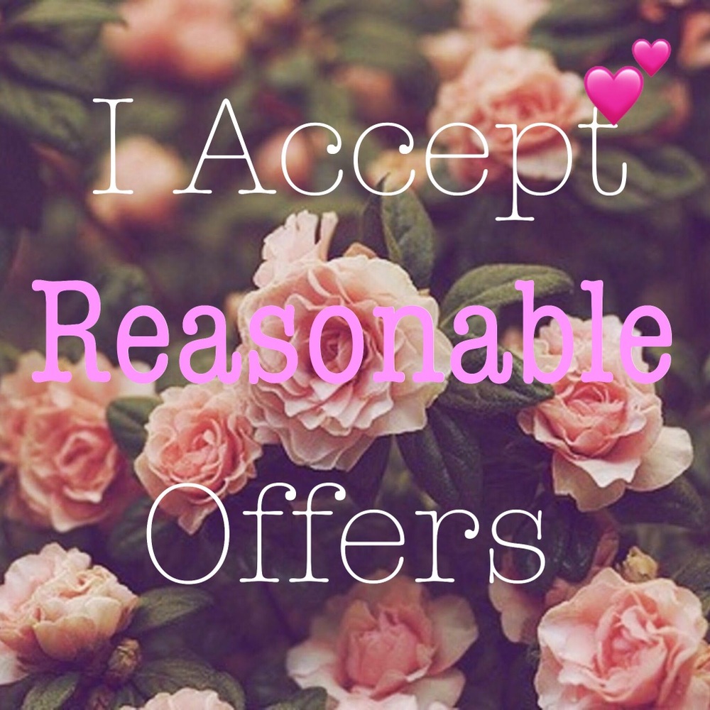 MAKE AN OFFER ❤️😊